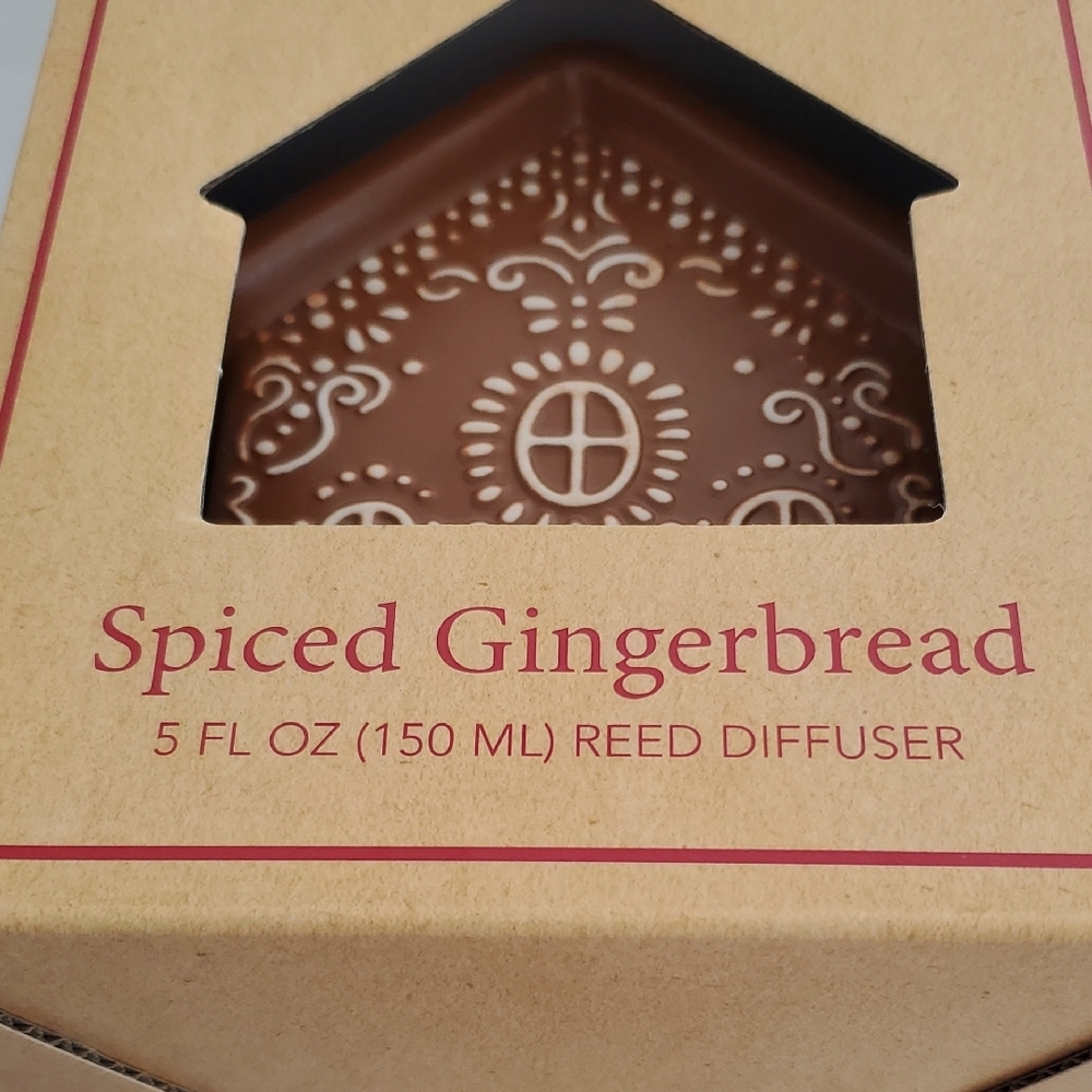 SAND + FOG Spiced Gingerbread Reed Diffuser - Brown NEW - Picture 2 of 3